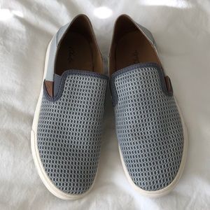 Olukai pehuea slip ons